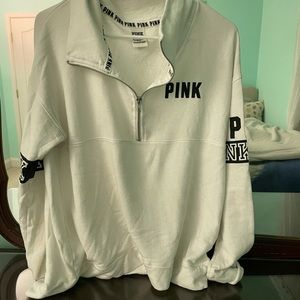 VS white pullover